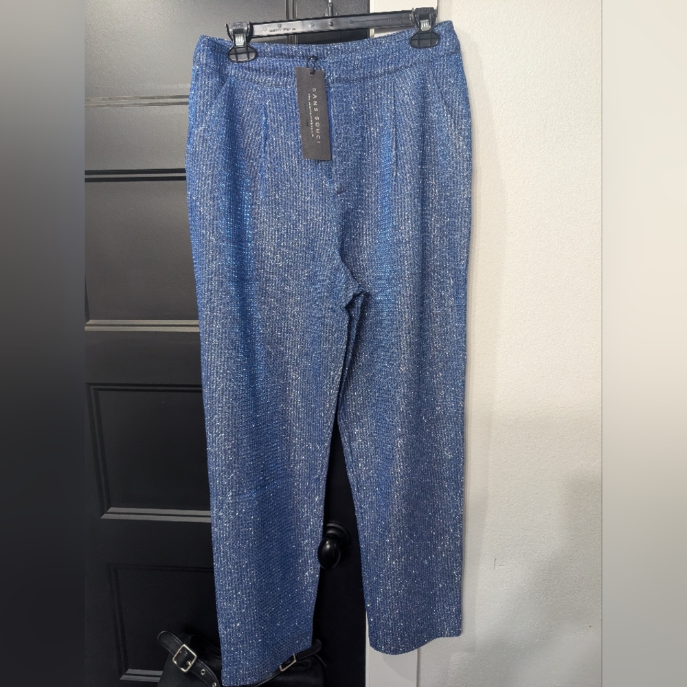 Sold in another platform. Do not buy